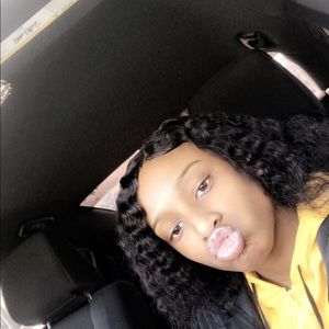 Meet your Posher, Arrionna